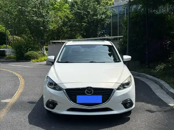 Mazda 3 Axela 2014