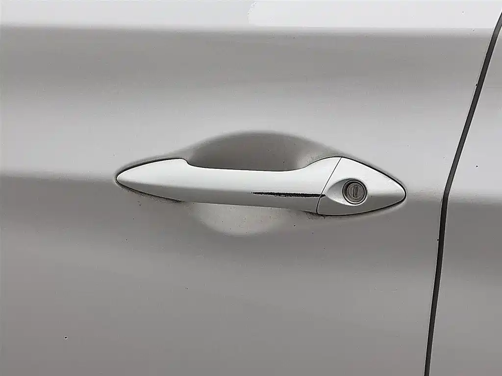 Hyundai Elantra Langdong 2015 — фото 18