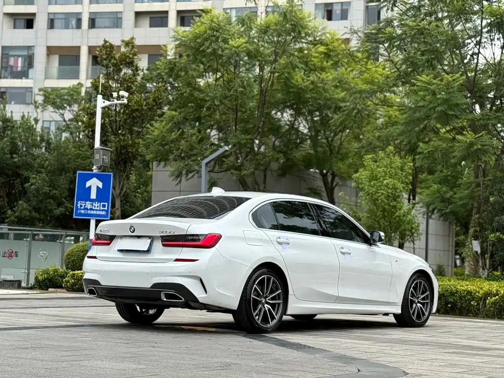 BMW 3 Series 2020