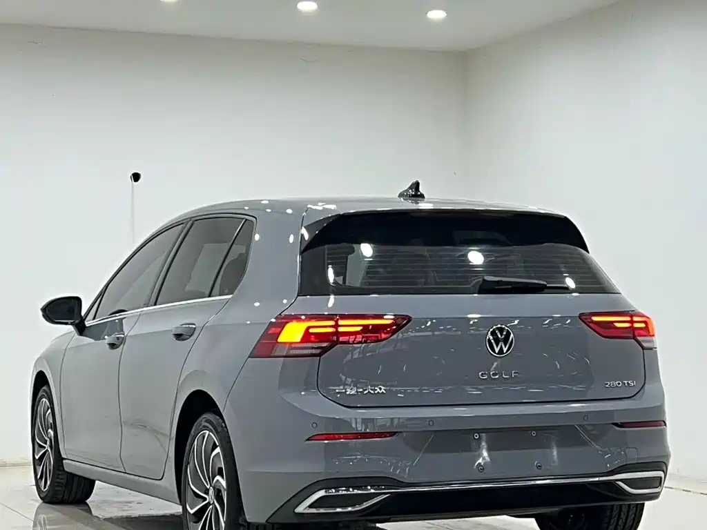 Volkswagen Golf 2022