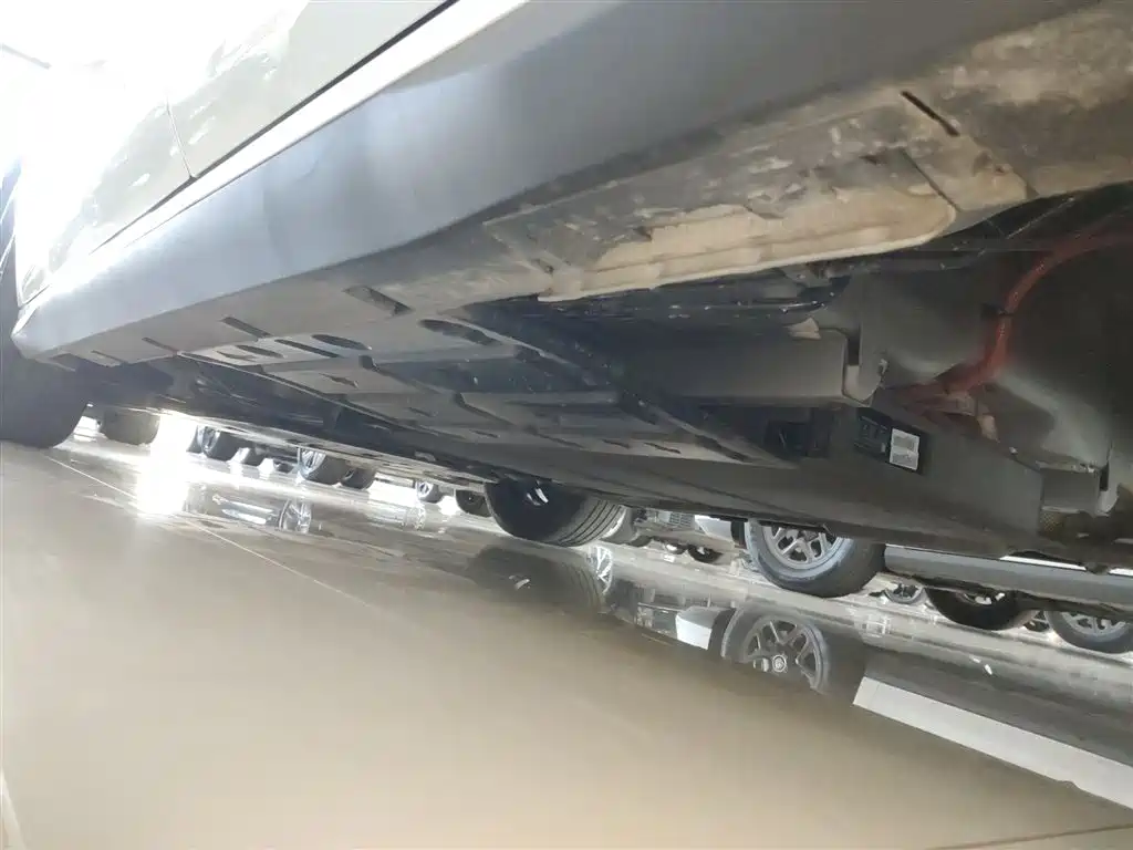 BYD Seal 05 DM-i 2025 — фото 22