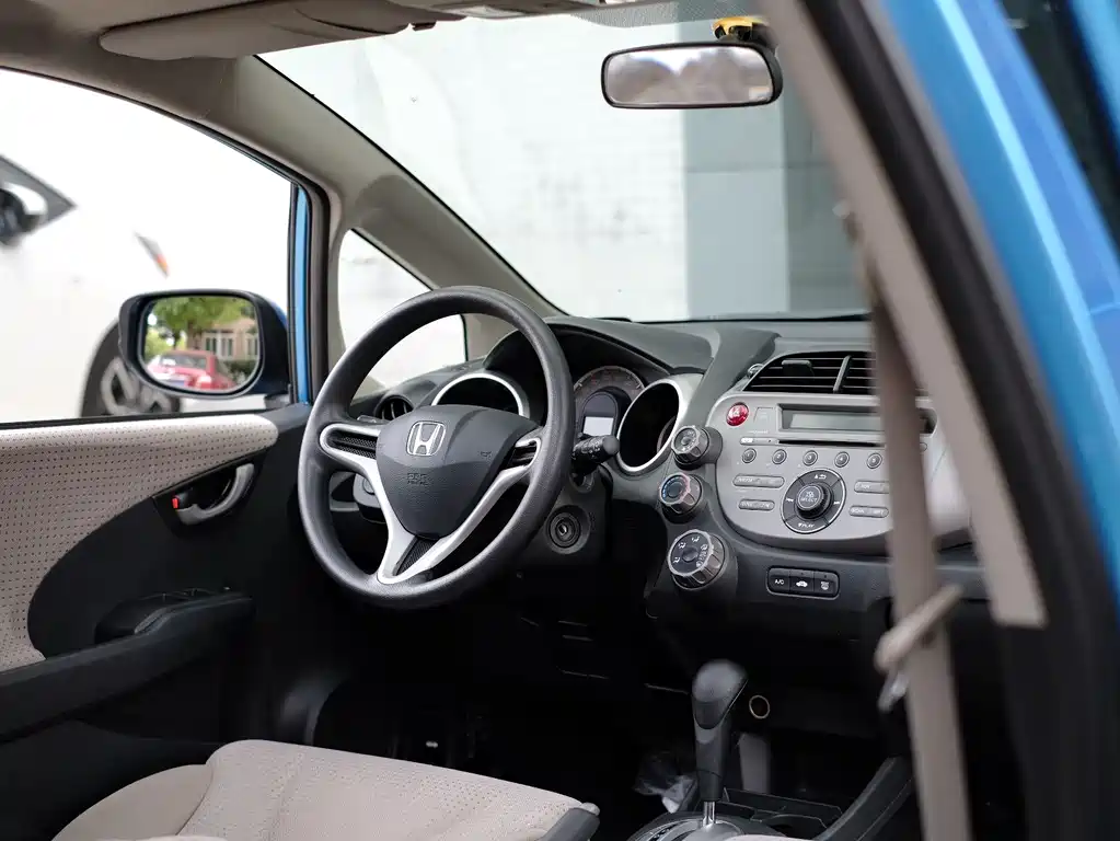 Honda Fit 2010 — фото 43