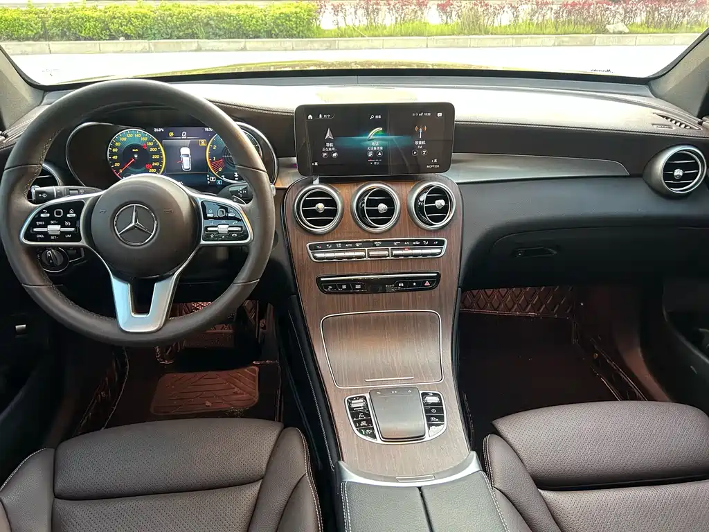 Mercedes-Benz GLC 2020 — фото 4