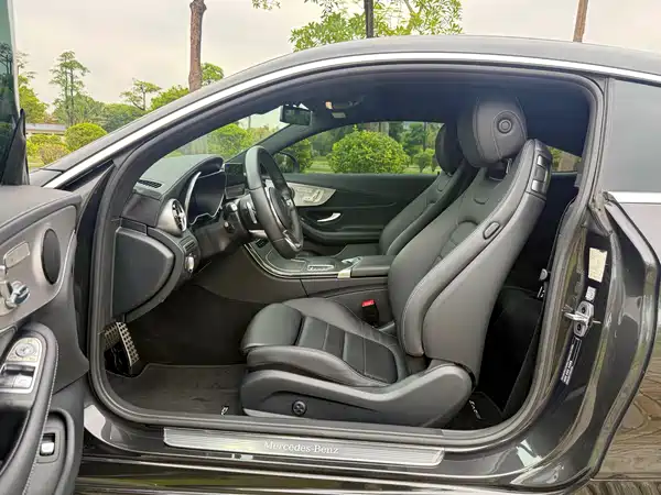 Mercedes-Benz C-Class 2021