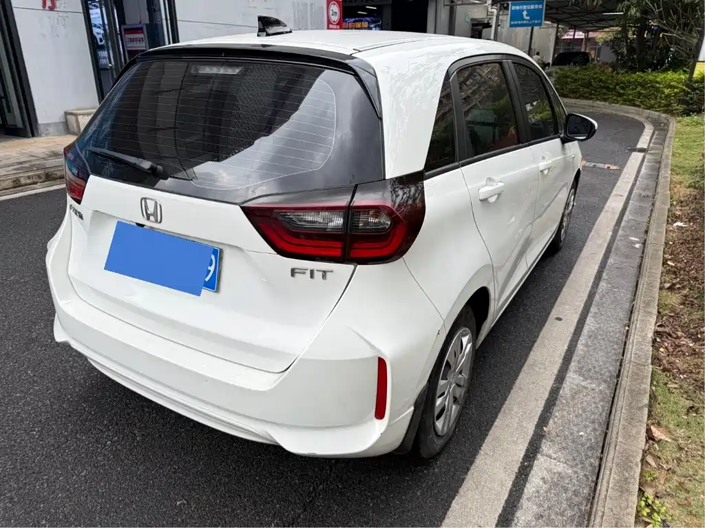 Honda Fit 2023 — фото 10