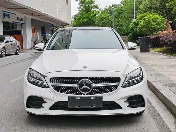 Mercedes-Benz C-Class 2021