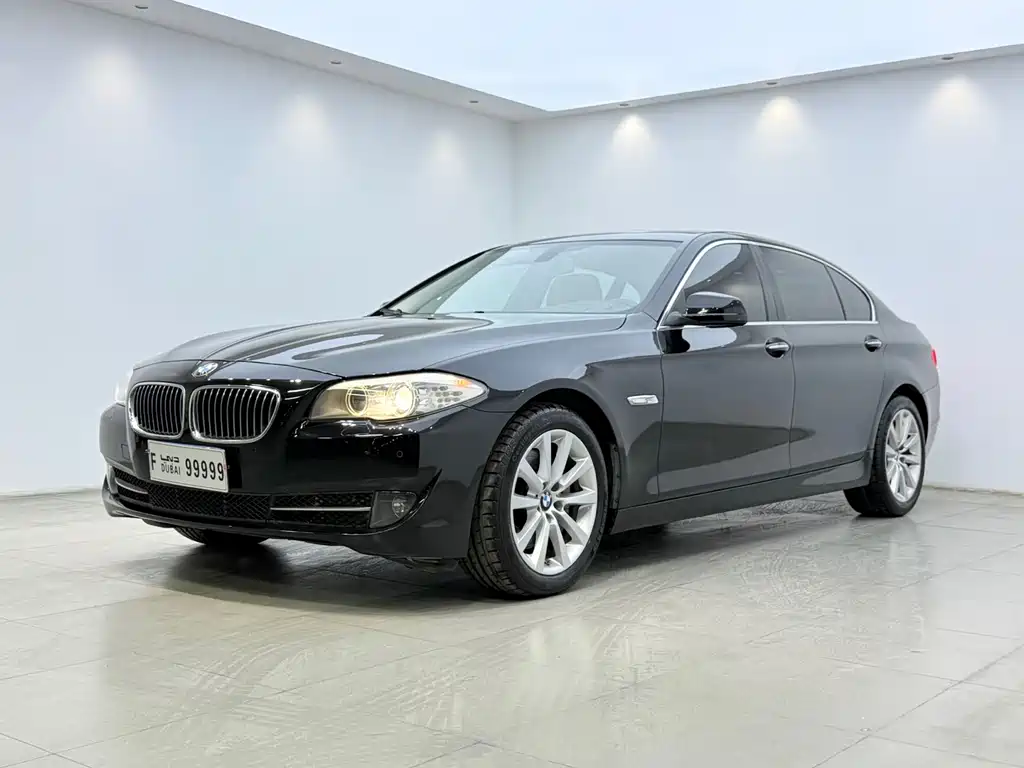 BMW 5 Series 2013 — фото 1