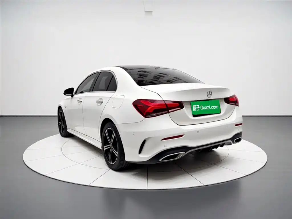 Mercedes-Benz A-Class 2022 — фото 10