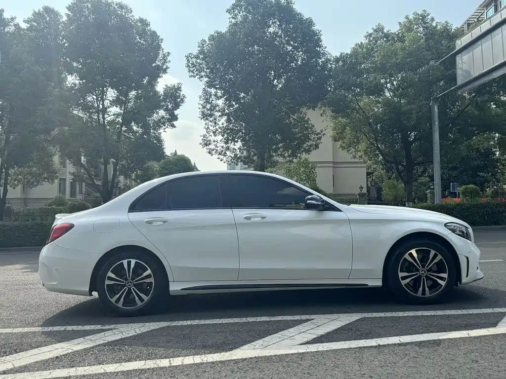 Mercedes-Benz C-Class 2020 — фото 11
