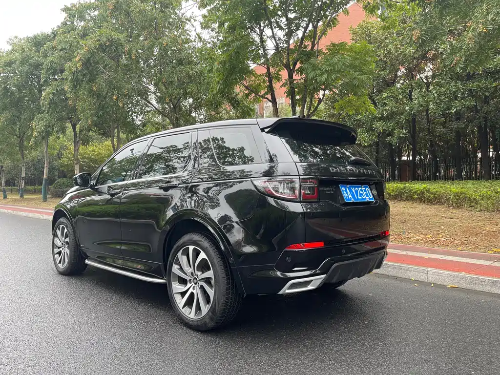 Land Rover Discovery Sport 2021 — фото 12