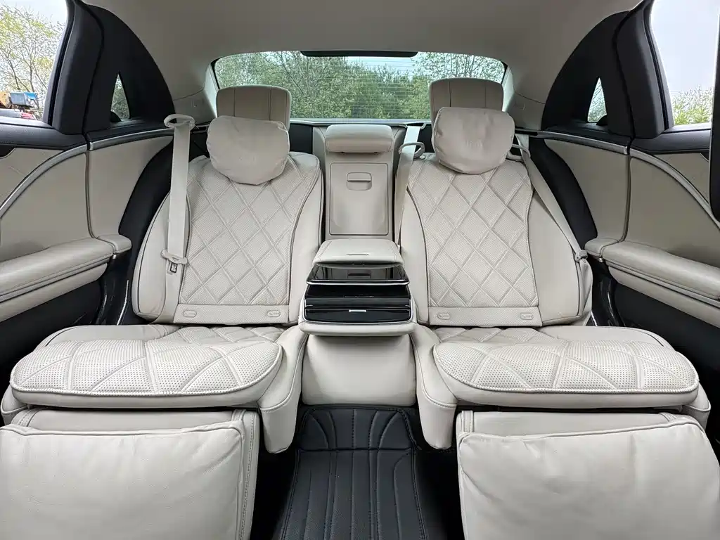 Mercedes-Benz Maybach S-Class 2024 — фото 22