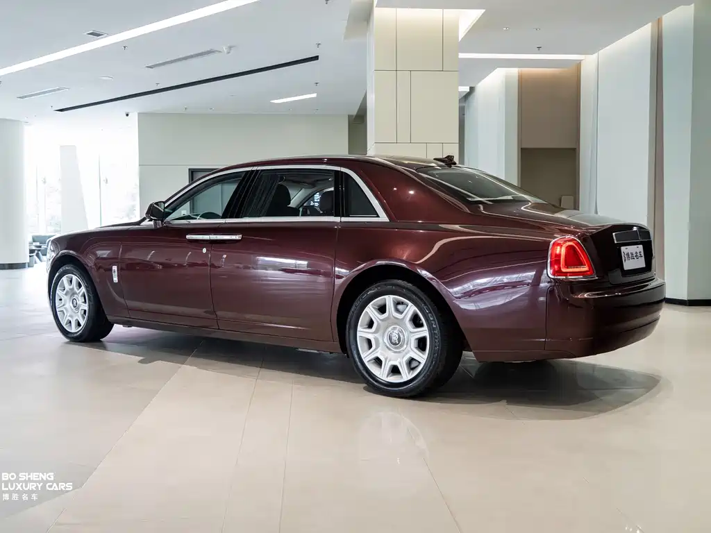 Rolls-Royce Ghost 2013 — фото 23