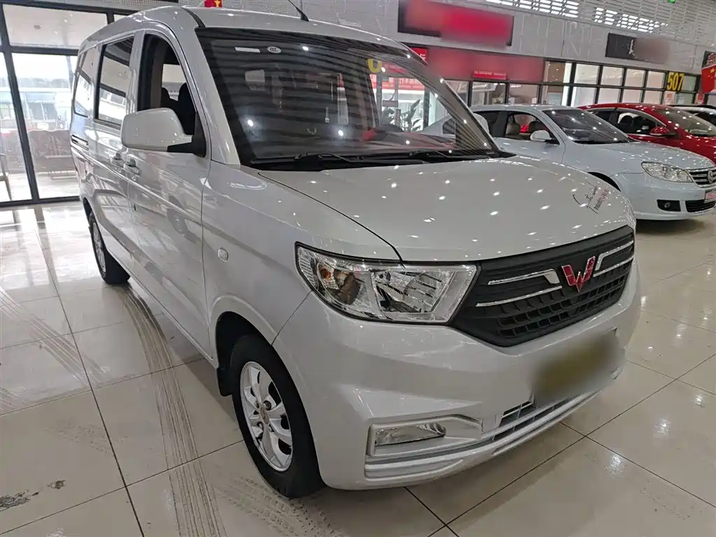 Wuling Hongguang V 2023 — фото 4