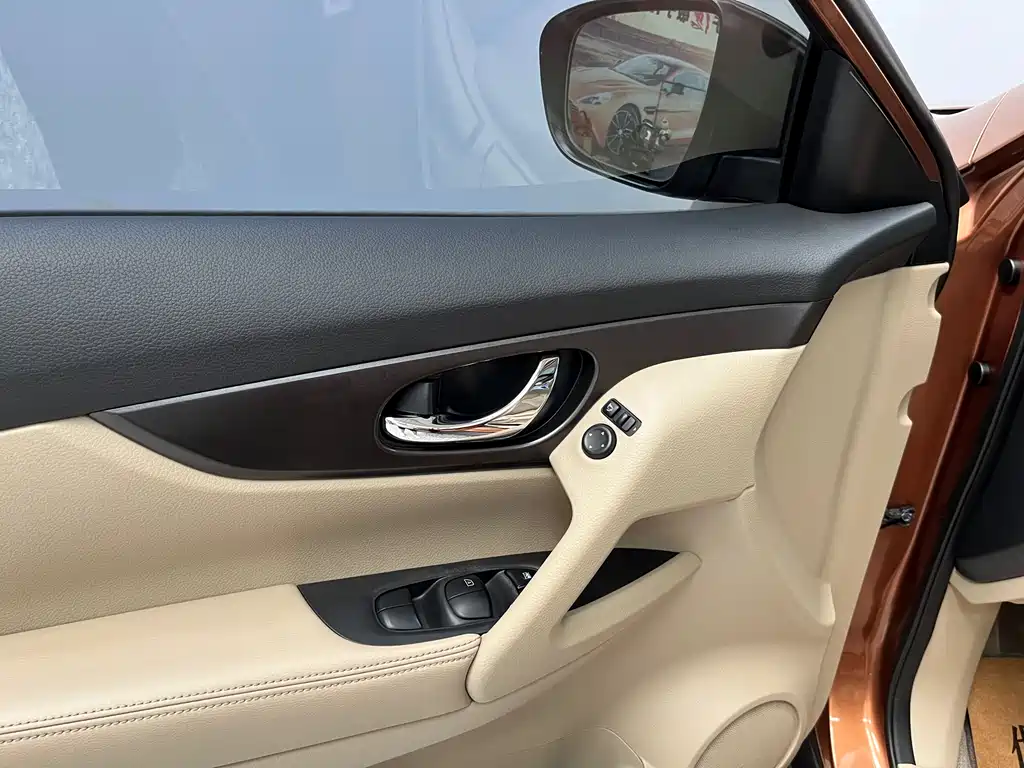 Nissan X-Trail 2014