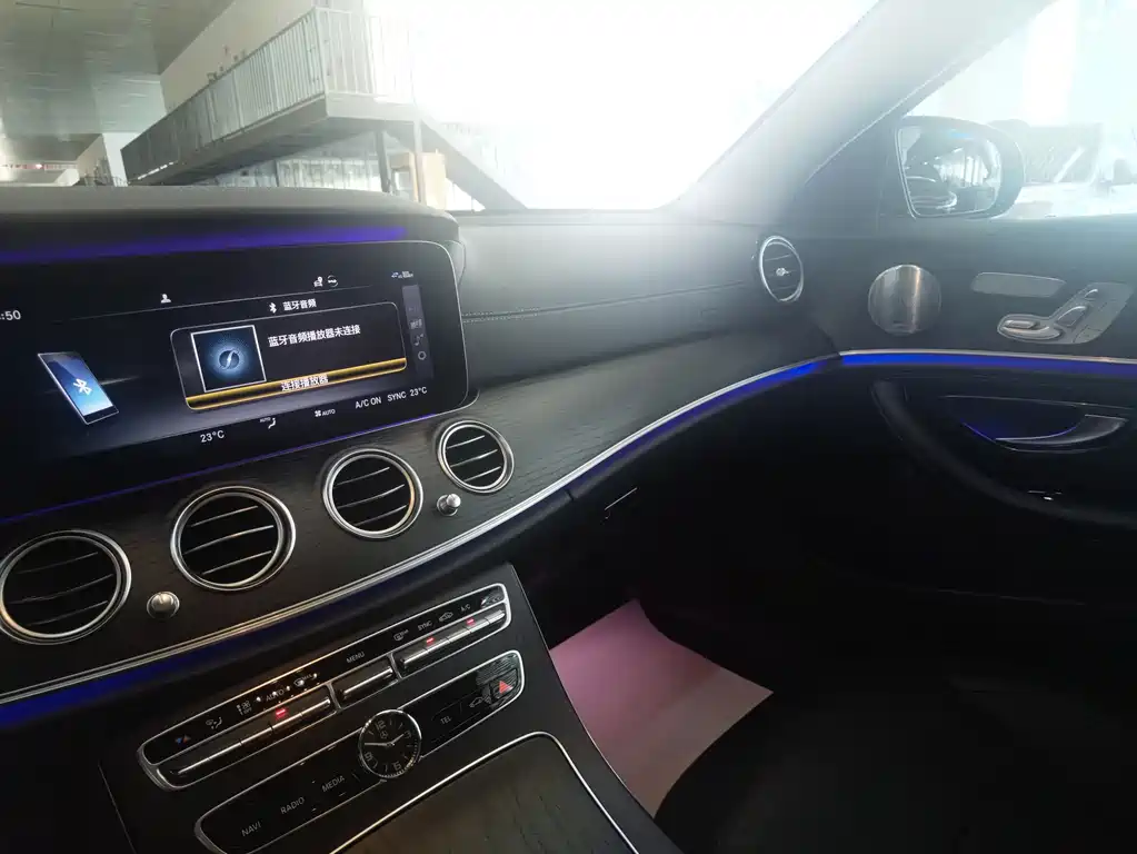 Mercedes-Benz E-Class 2020 — фото 14