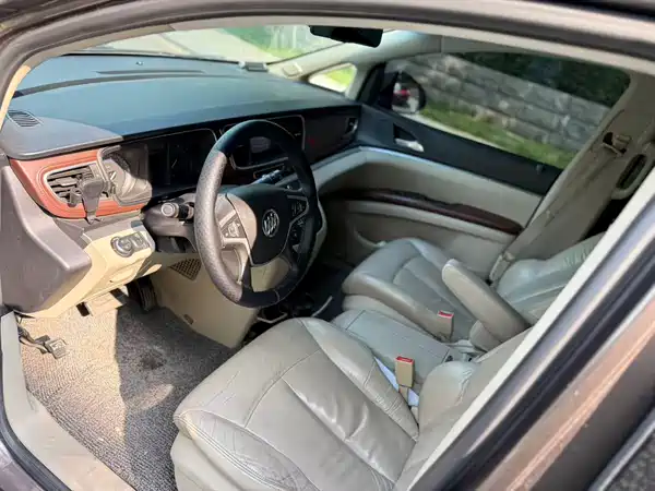 Buick GL8 2014