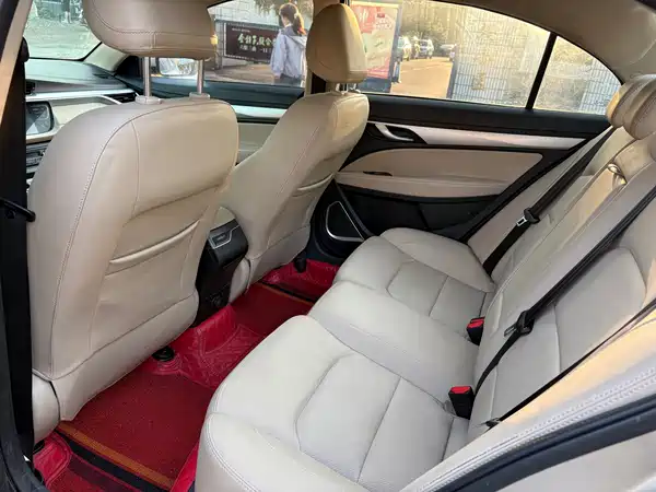 Geely Emgrand 2019