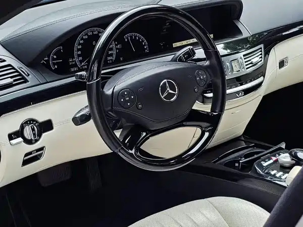 Mercedes-Benz S-Class 2015