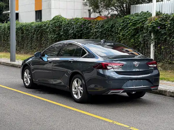 Buick Regal 2021
