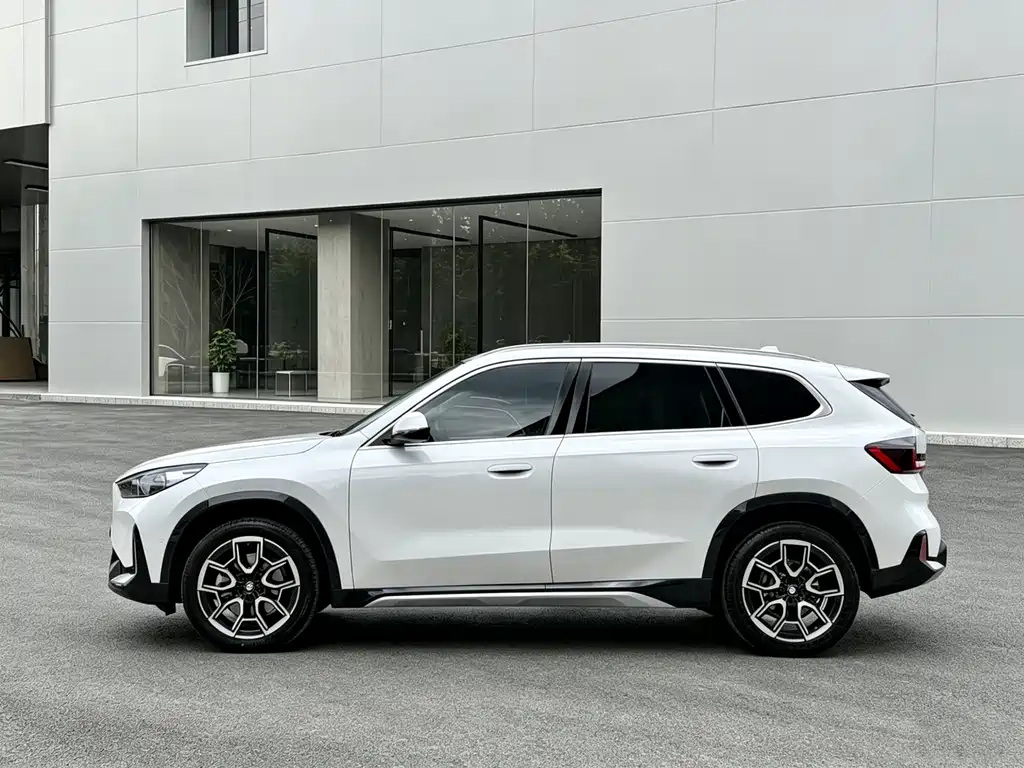 BMW X1 2025