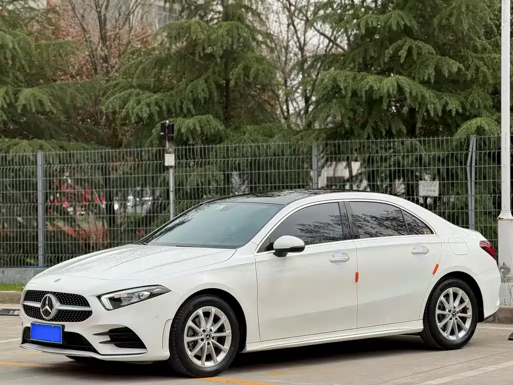 Mercedes-Benz A-Class 2021 — фото 1