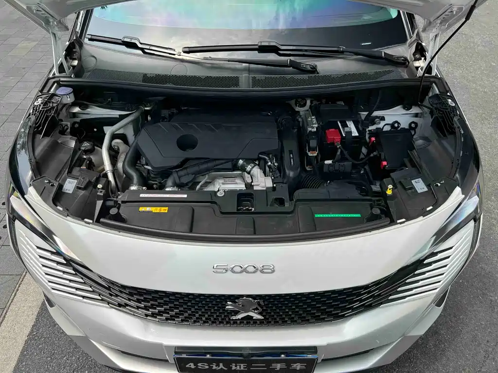 Peugeot 5008 2024 — фото 33