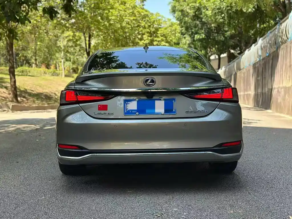 Lexus ES 2021 — фото 5