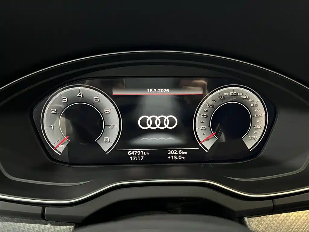 Audi Q5L 2023 — фото 13
