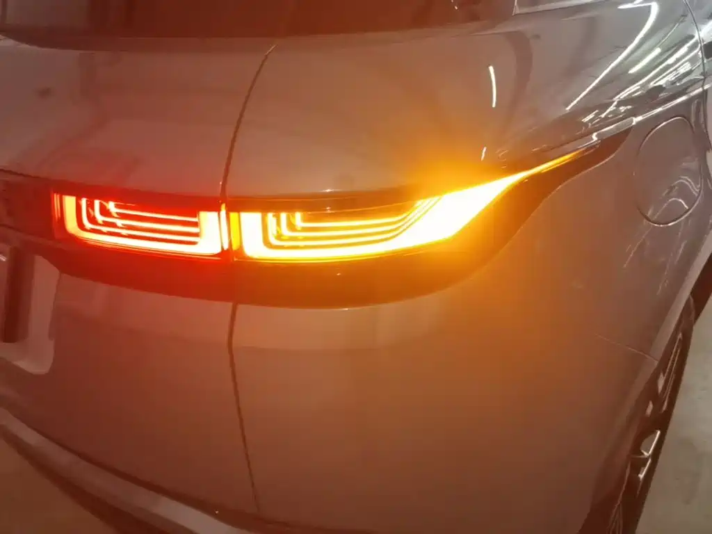 Land Rover Range Rover Evoque 2020 — фото 8