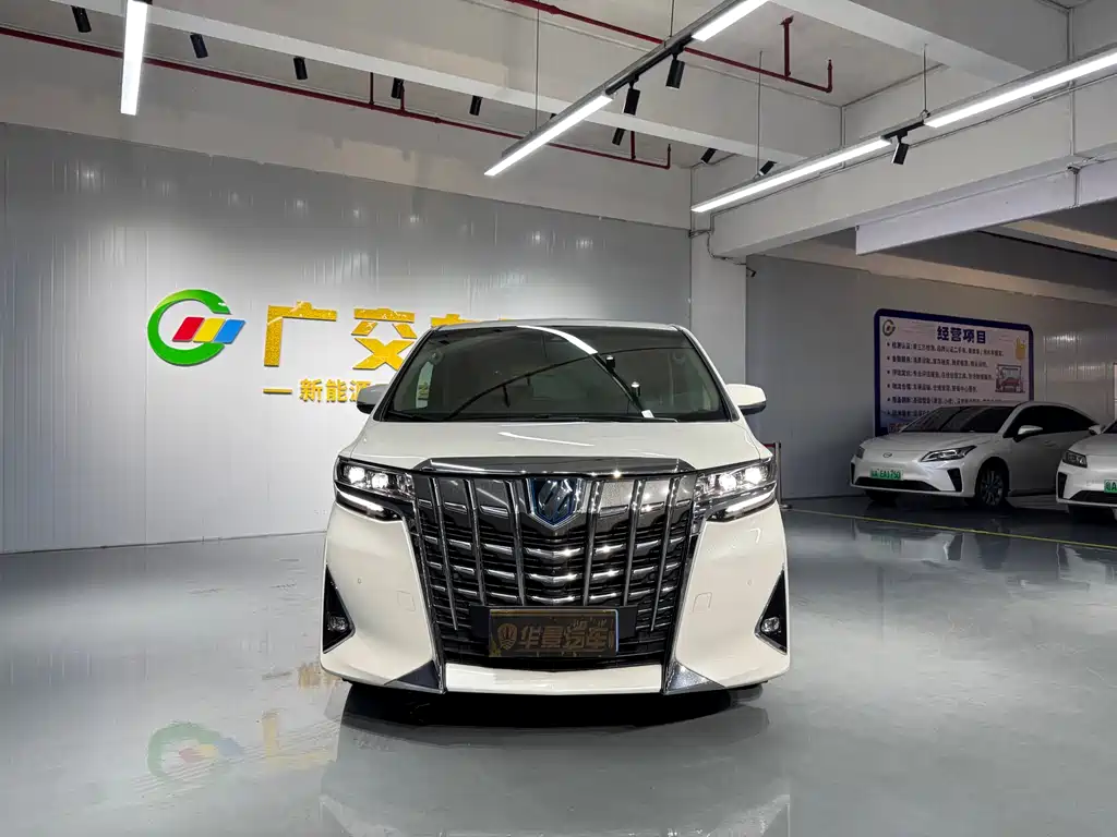 Toyota Alphard 2020 — фото 2