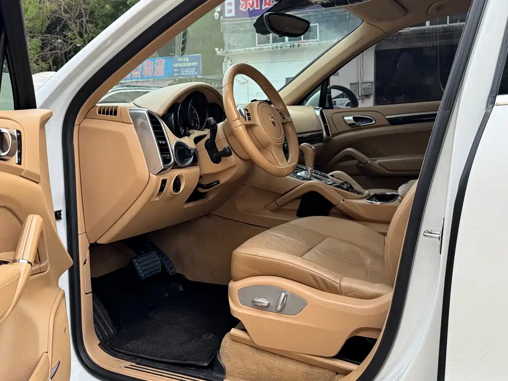 Porsche Cayenne 2013