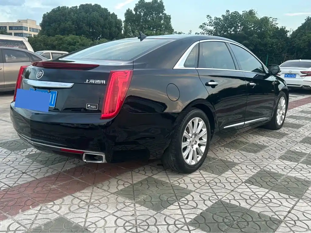 Cadillac XTS 2015 — фото 13