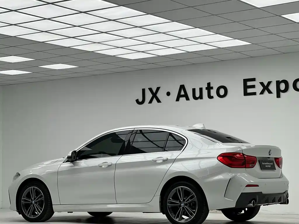 BMW 1 Series 2022