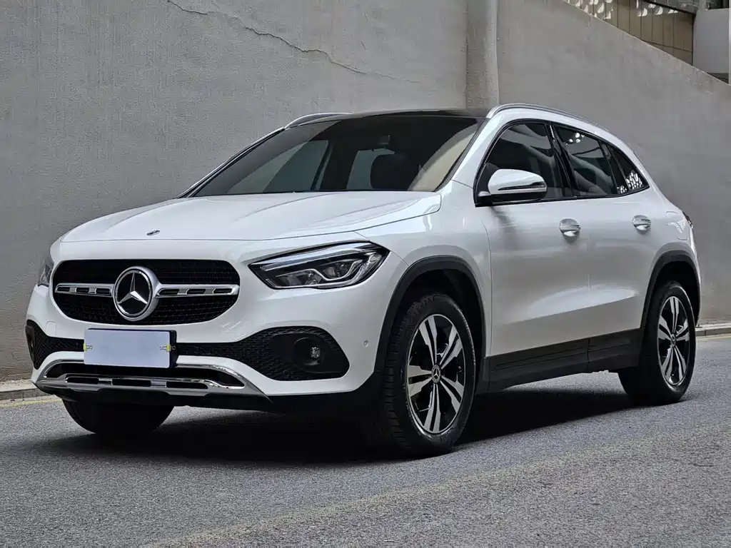 Mercedes-Benz GLA 2021 — фото 1