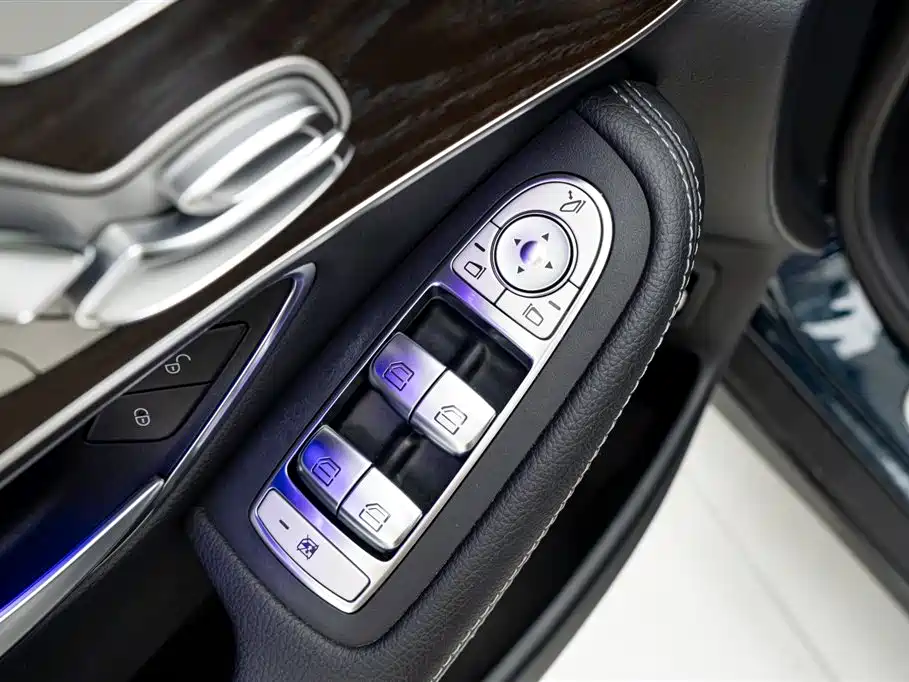 Mercedes-Benz GLC 2022 — фото 19