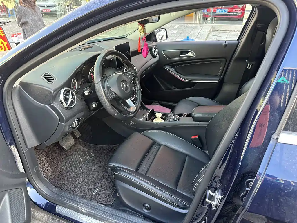 Mercedes-Benz GLA 2018 — фото 7