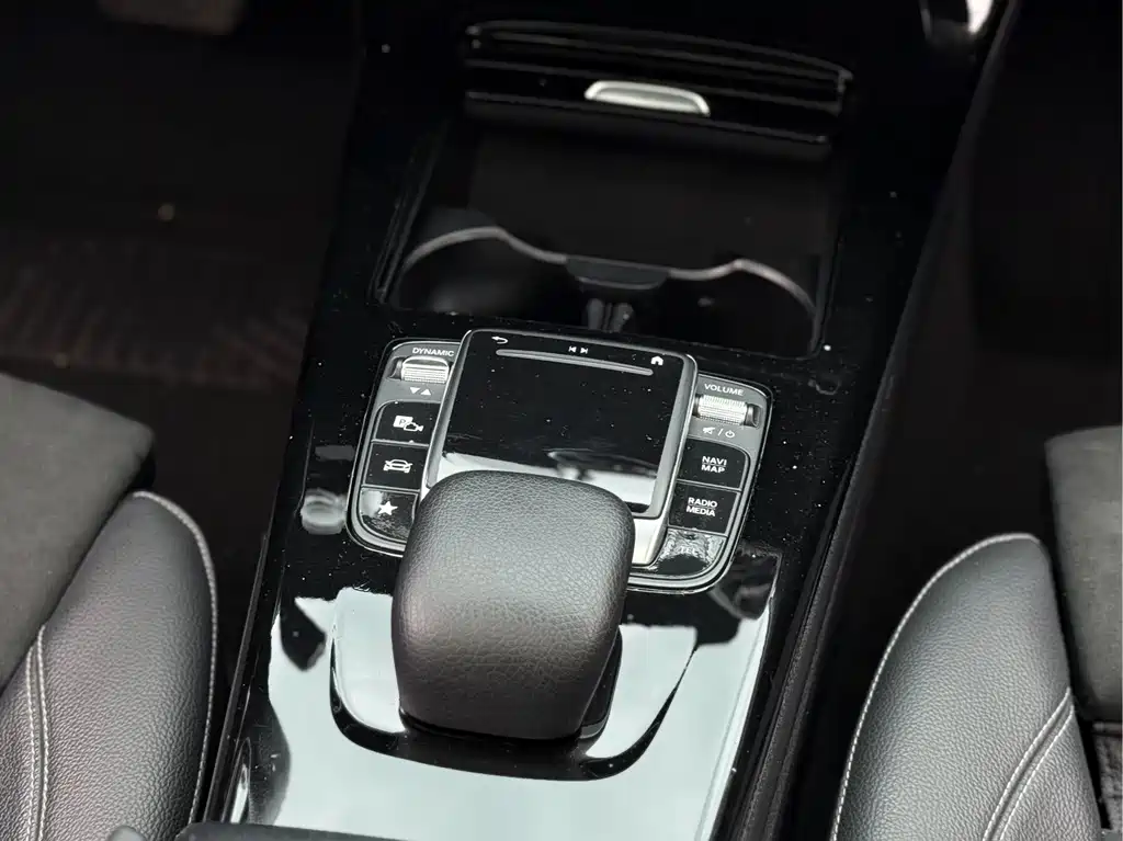 Mercedes-Benz A-Class 2021 — фото 10