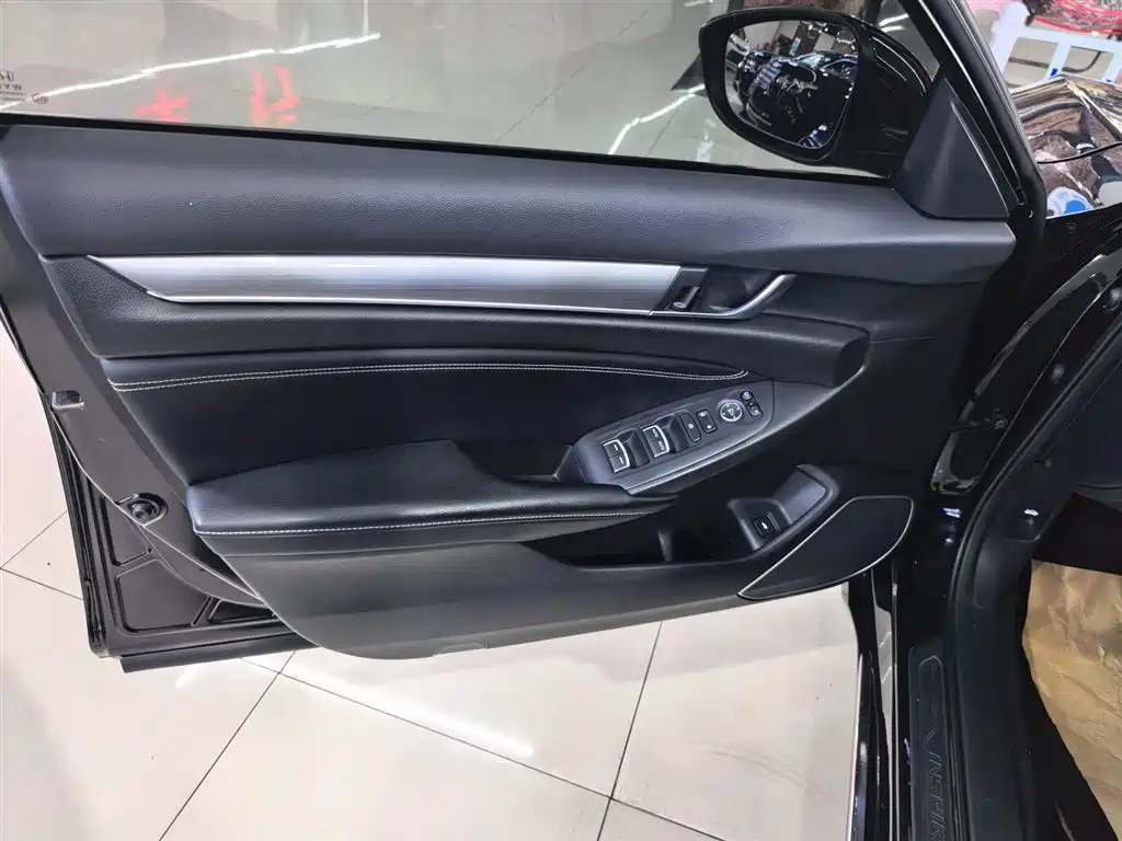Honda Inspire 2021 — фото 14
