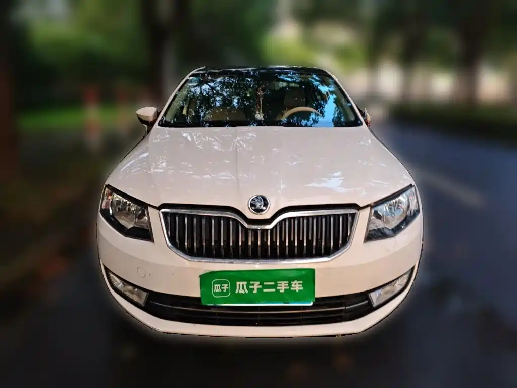 Skoda Octavia 2014 — фото 23