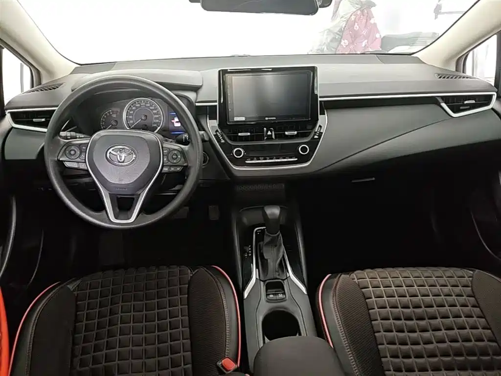 Toyota Corolla 2020 — фото 16