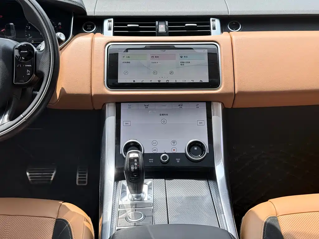 Land Rover Sport 2020 — фото 9