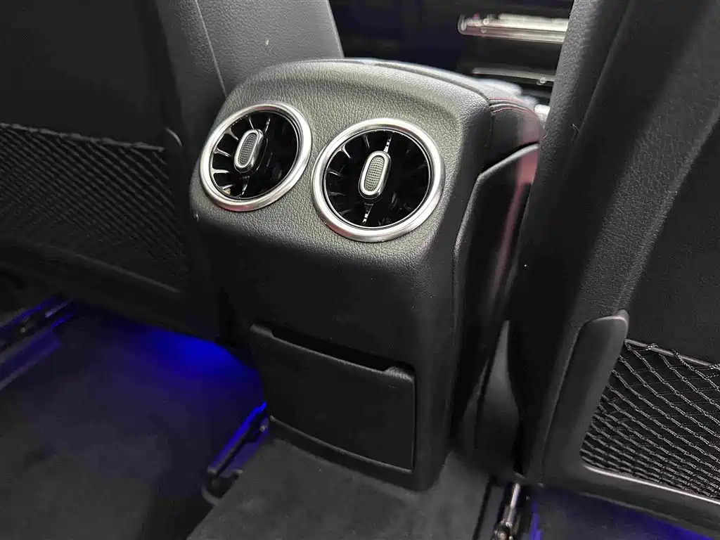 Mercedes-Benz A-Class AMG 2021 — фото 25