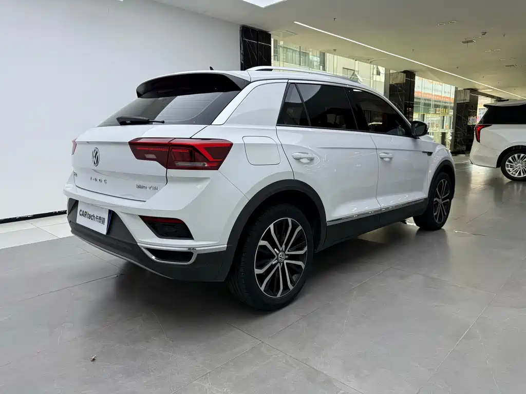 Volkswagen T-Roc 2020 — фото 24