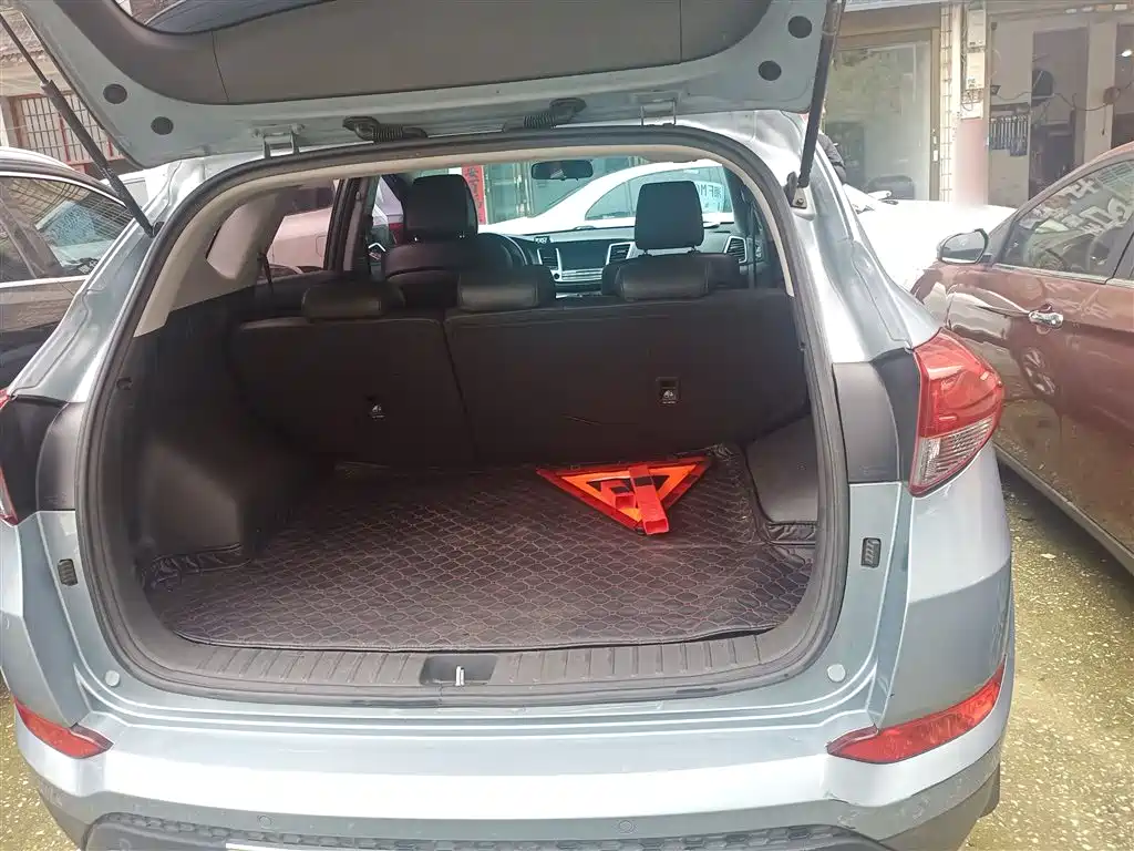 Hyundai Tucson 2016 — фото 18