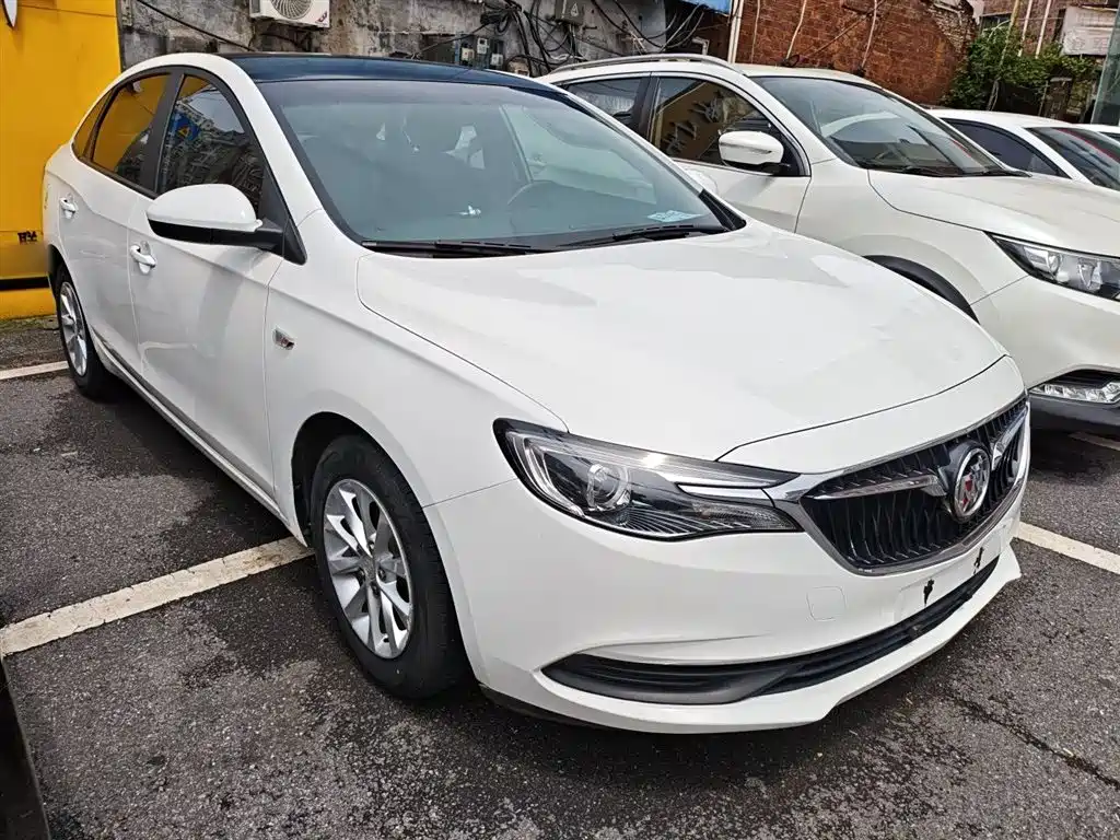 Buick Excelle 2019 — фото 4