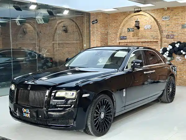 Rolls-Royce Ghost 2010