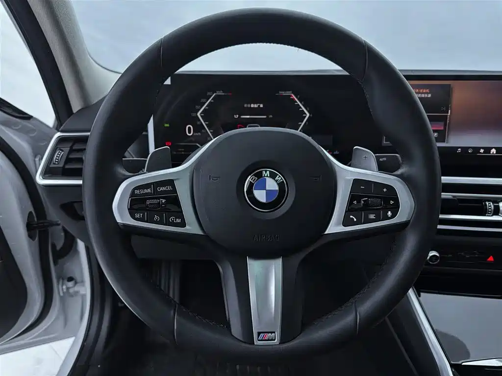 BMW 3 Series 2024 — фото 15