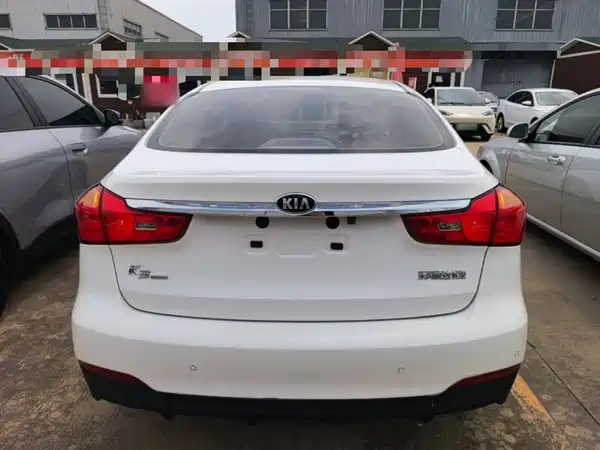 Kia K3 2015