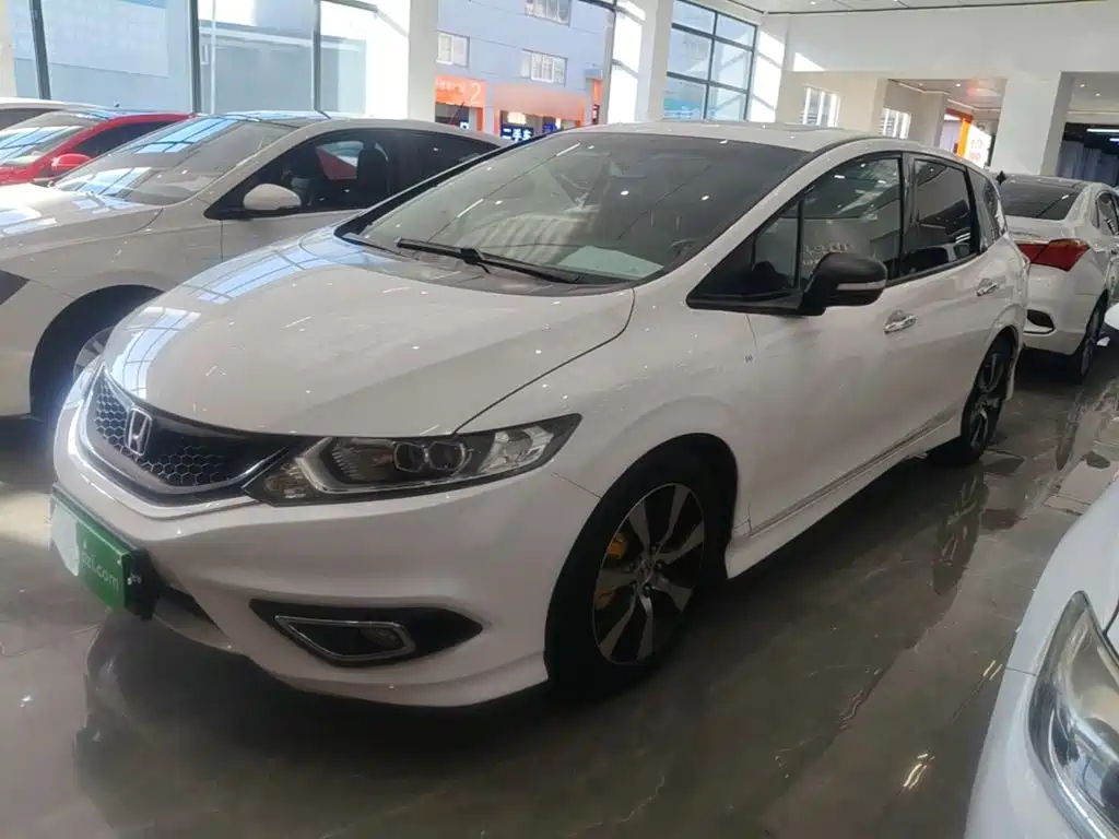 Honda Jade 2016 — фото 1