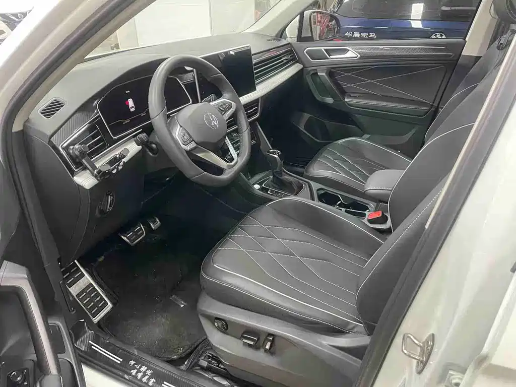 Volkswagen Tiguan L 2024